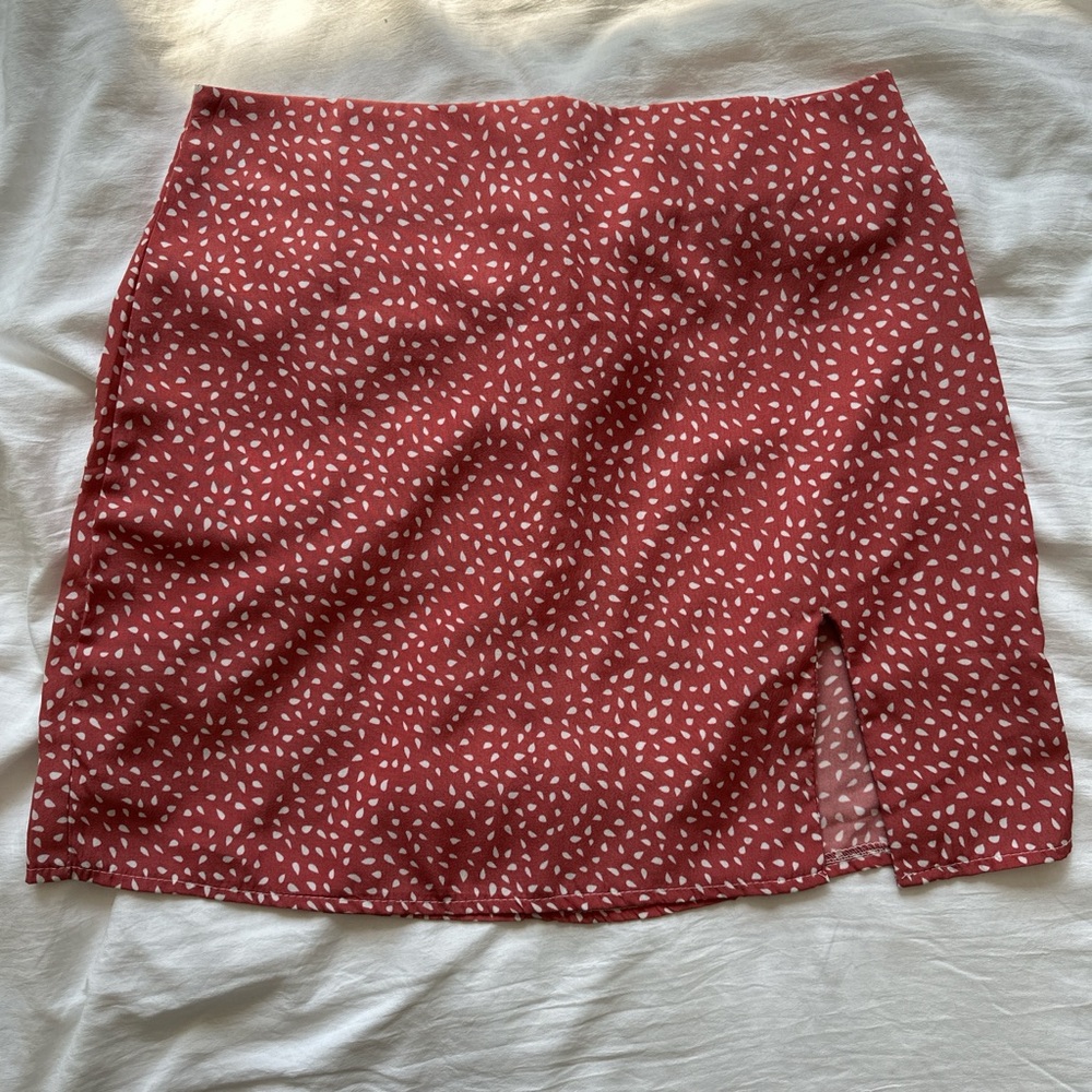 Cute mini skirt - Salmon colored and white dot print

#spring #summer #vacation